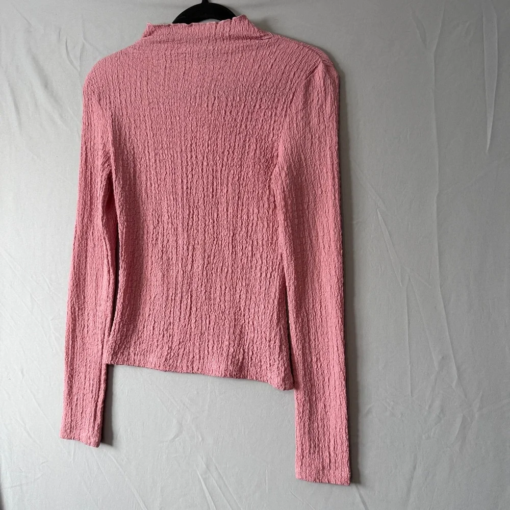 Dynamite Womens Mock Neck Wrinkled Textured Top Size XS Pink Soft Girl Coquette - Picture 3 of 7